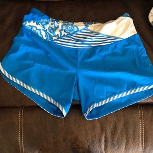 Lululemon Athletica shorts size 6